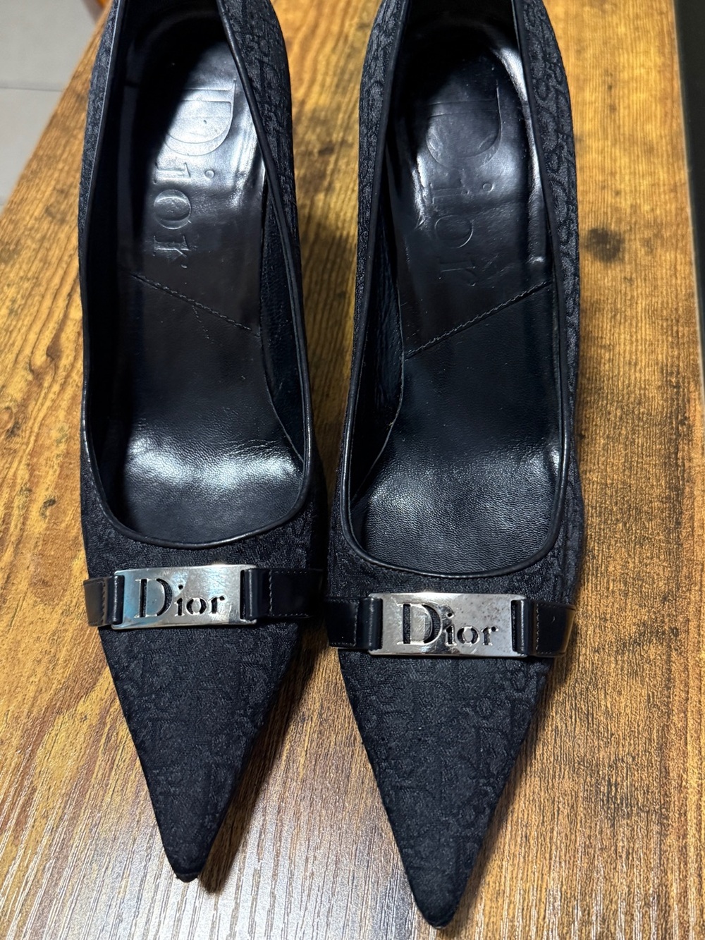 Dior Black Pointed Toe Pumps with Logo Plaque